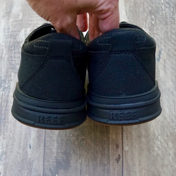 Reef Rover Low Black w/ Gum Bottoms Men’s Shoes - Picture 6 of 8